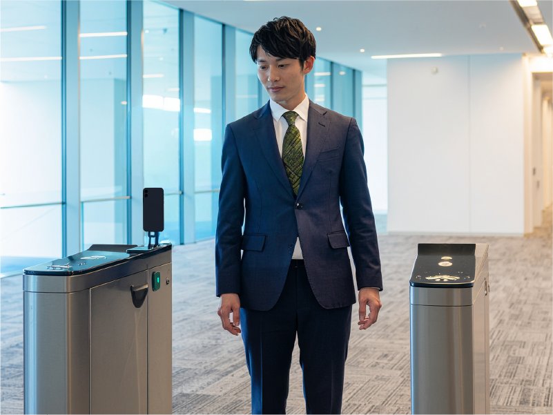 スマホも不要。手ぶらで入場