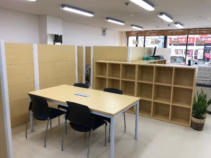 札幌白石店内1