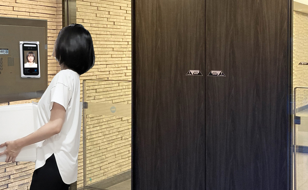 マンション 顔認証AIカメラソリューション